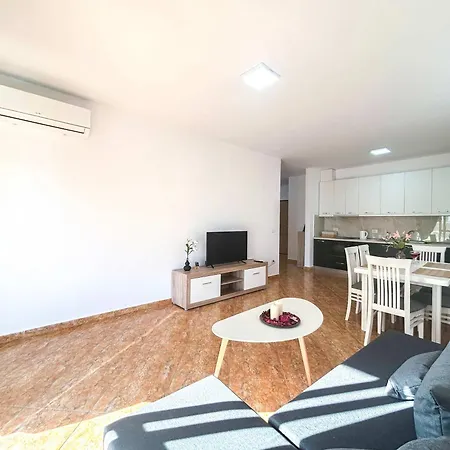 Escape 670 Apartman